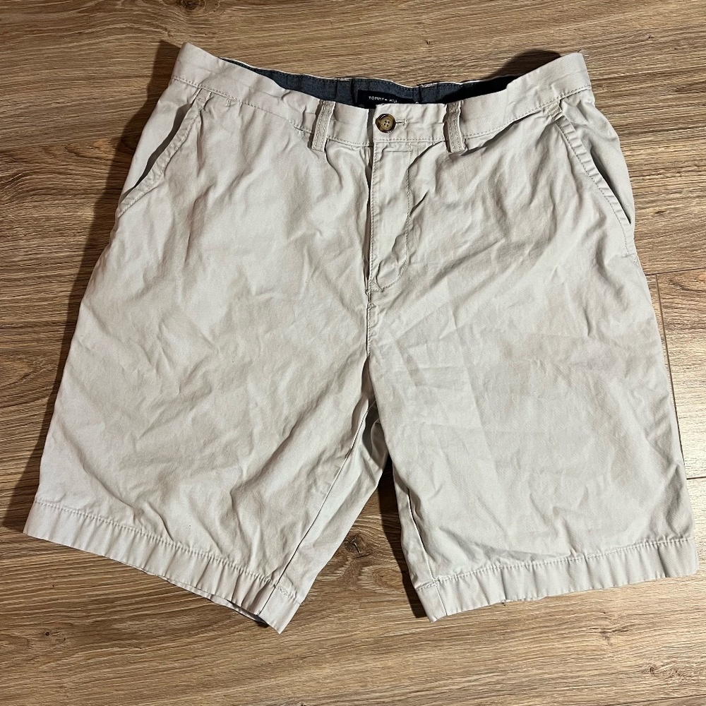 Tommy Hilfiger Denim Shorts Buttoned Back Pockets - Picture 1 of 11